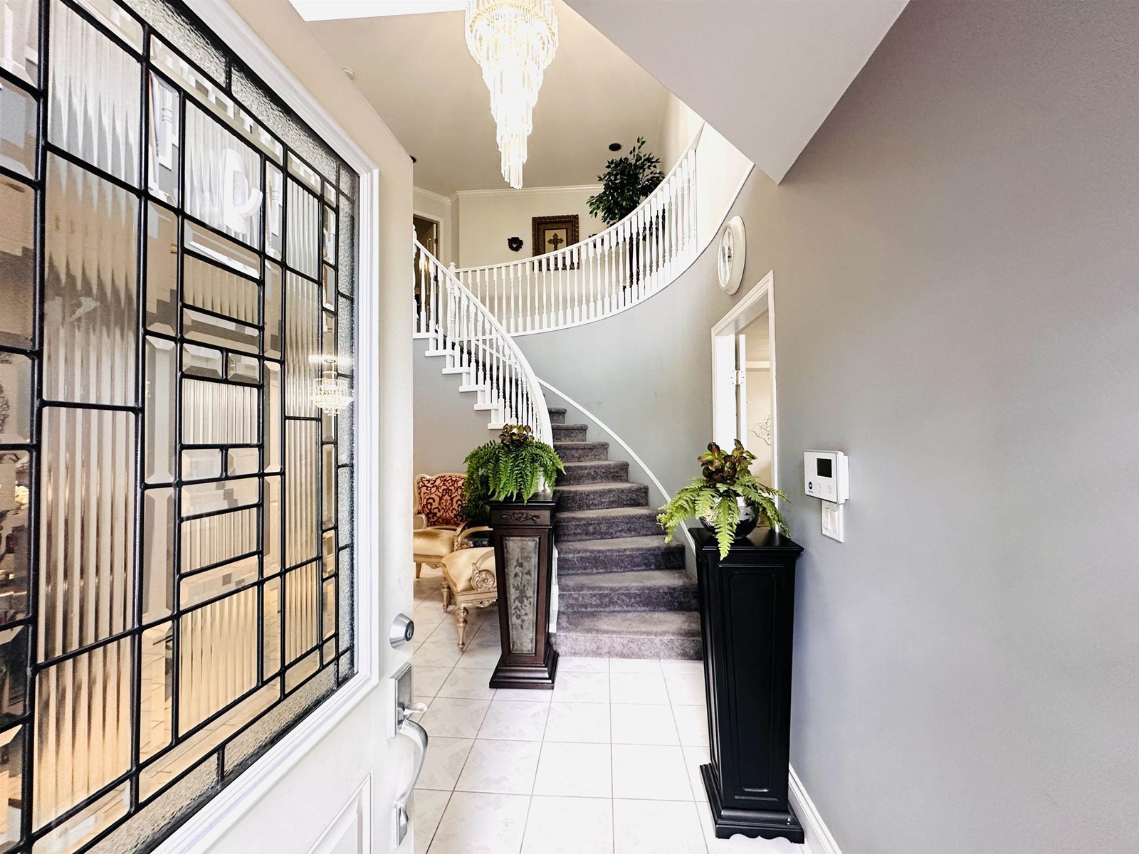 8234 151a Street, Surrey, British Columbia  V3S 8M6 - Photo 3 - R2992391