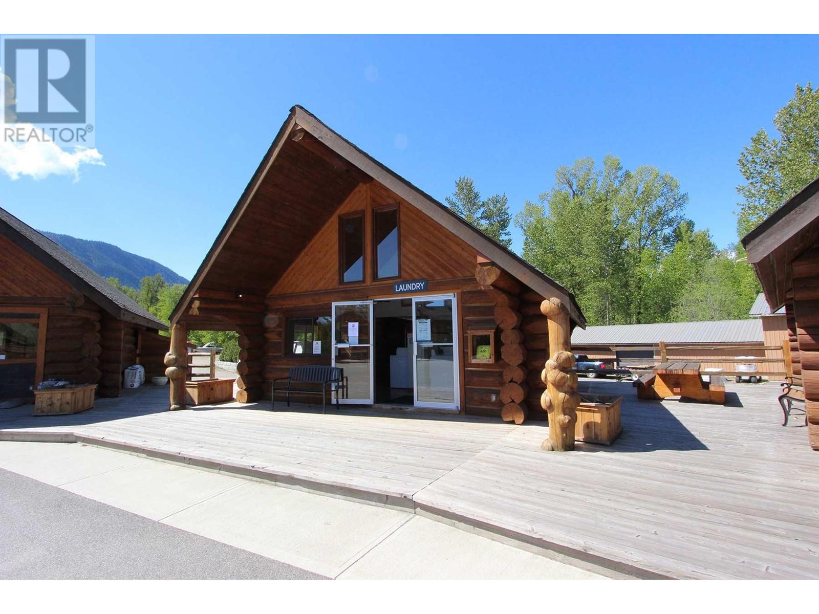 60 Cottonwood Drive, Lee Creek, British Columbia  V0E 1M4 - Photo 24 - 10346296