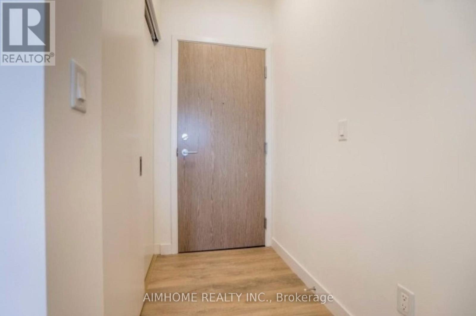 708 - 215 Queen Street W, Toronto, Ontario  M5V 0P5 - Photo 2 - C12123284