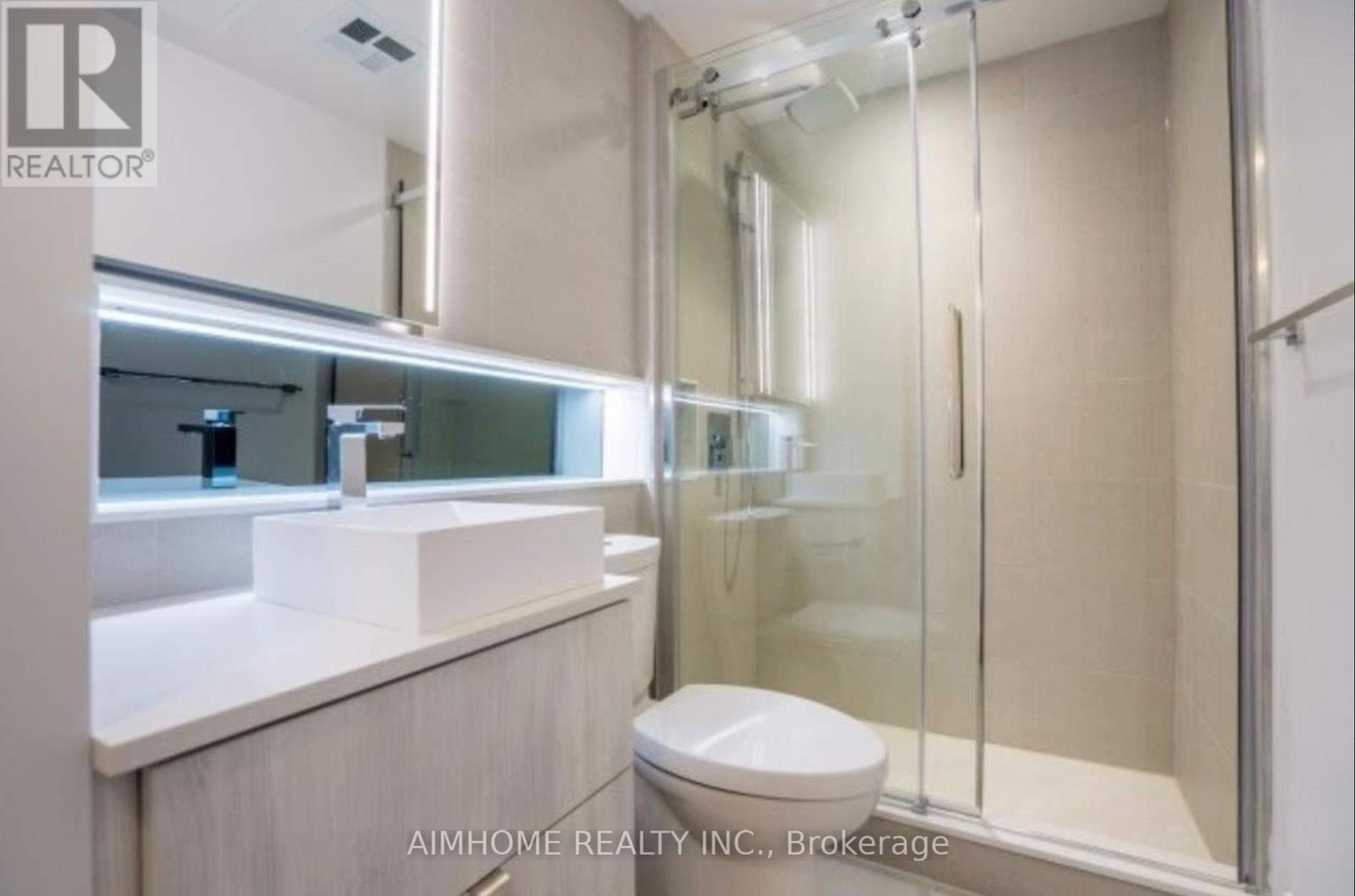 708 - 215 Queen Street W, Toronto, Ontario  M5V 0P5 - Photo 6 - C12123284