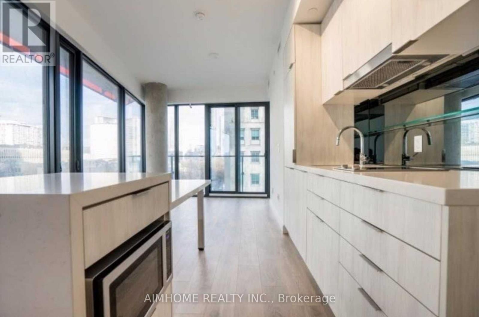708 - 215 Queen Street W, Toronto, Ontario  M5V 0P5 - Photo 8 - C12123284