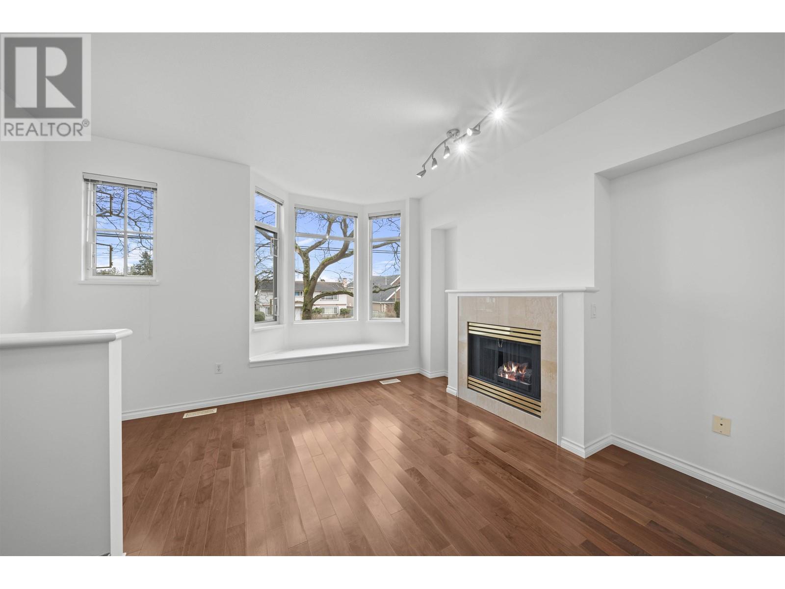 Property at 9 6179 NO 1 ROAD image 4