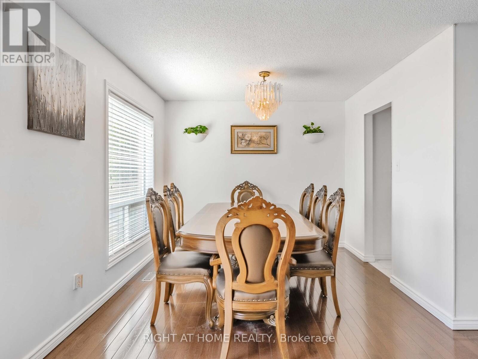 165 Simmons Boulevard, Brampton, Ontario  L6V 3Y2 - Photo 6 - W12123279