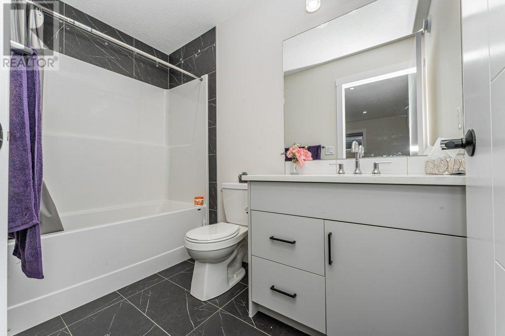 421 Chinook Winds View Sw, Airdrie, Alberta  T4B 5J6 - Photo 24 - A2204861