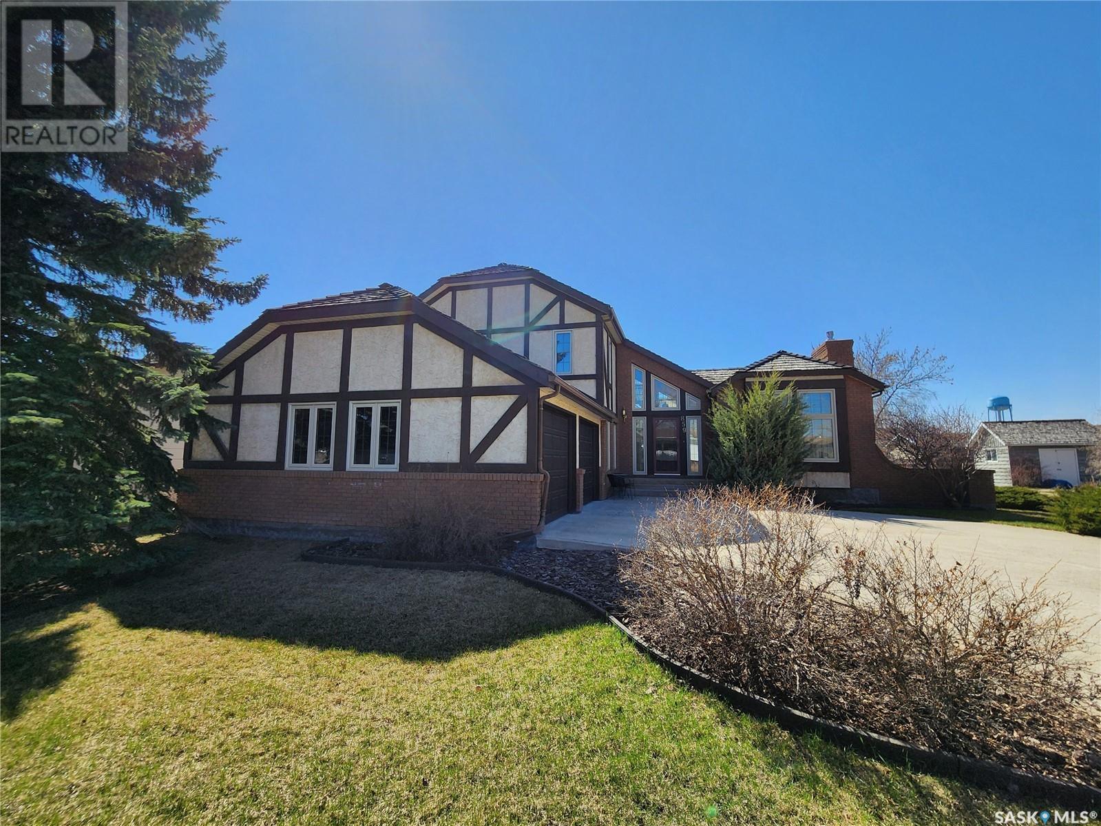 859 Montreal Street, Melville, Saskatchewan  S0A 2P0 - Photo 2 - SK993004
