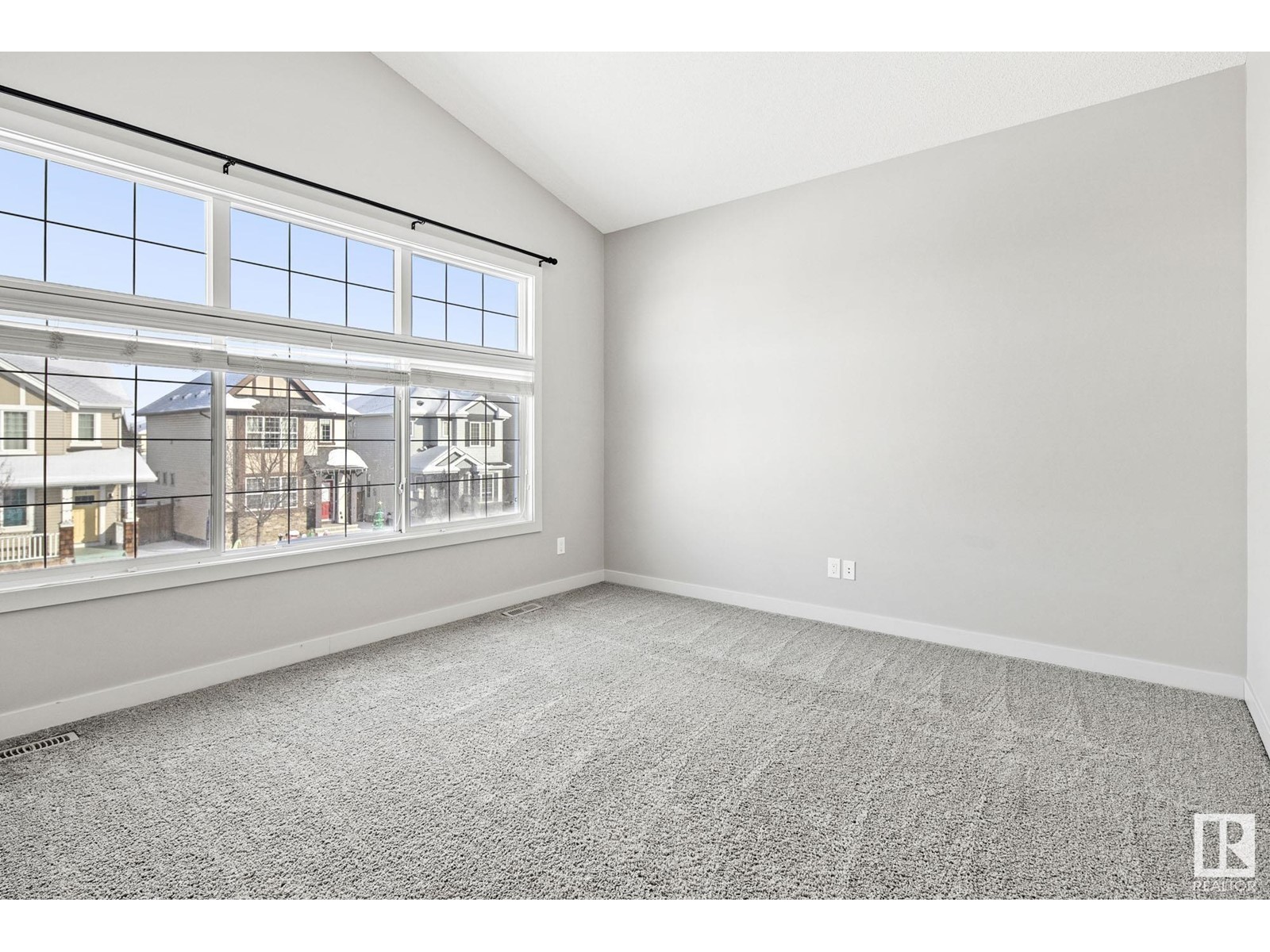 Property at 1531 CHAPMAN WY SW image 4