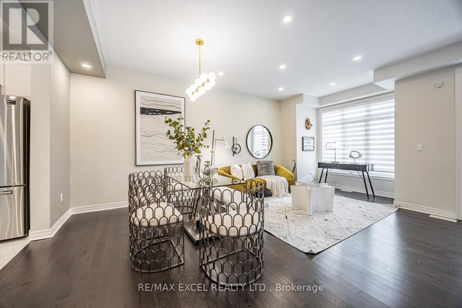 77 Sunnyside Hill Road, Markham, Ontario  L6B 0Z8 - Photo 7 - N12123316