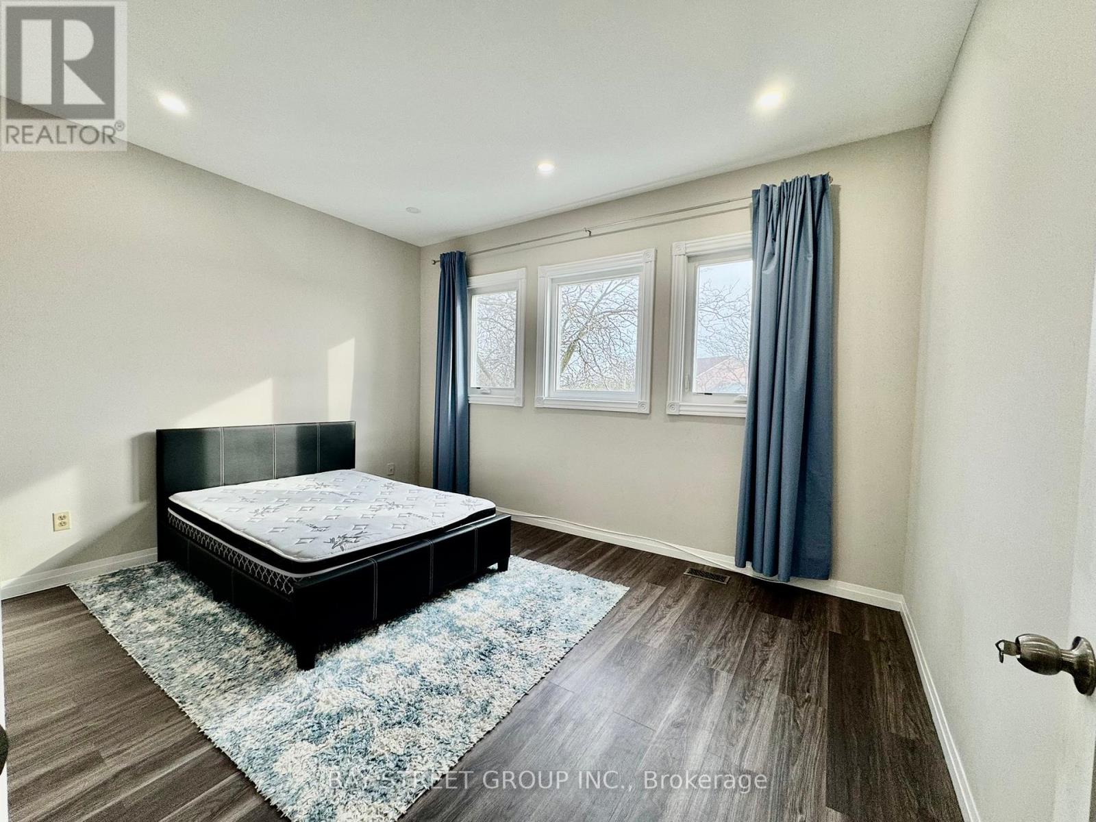 5045 Rundle Court, Mississauga, Ontario  L5M 4A4 - Photo 18 - W12123317