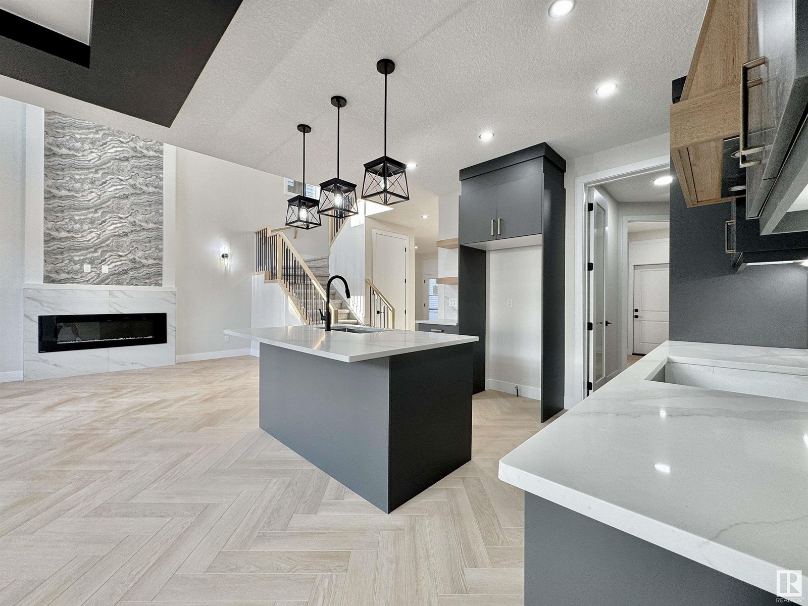 7214 Kiviaq Li Sw, Edmonton, Alberta  T6W 5R3 - Photo 12 - E4434477