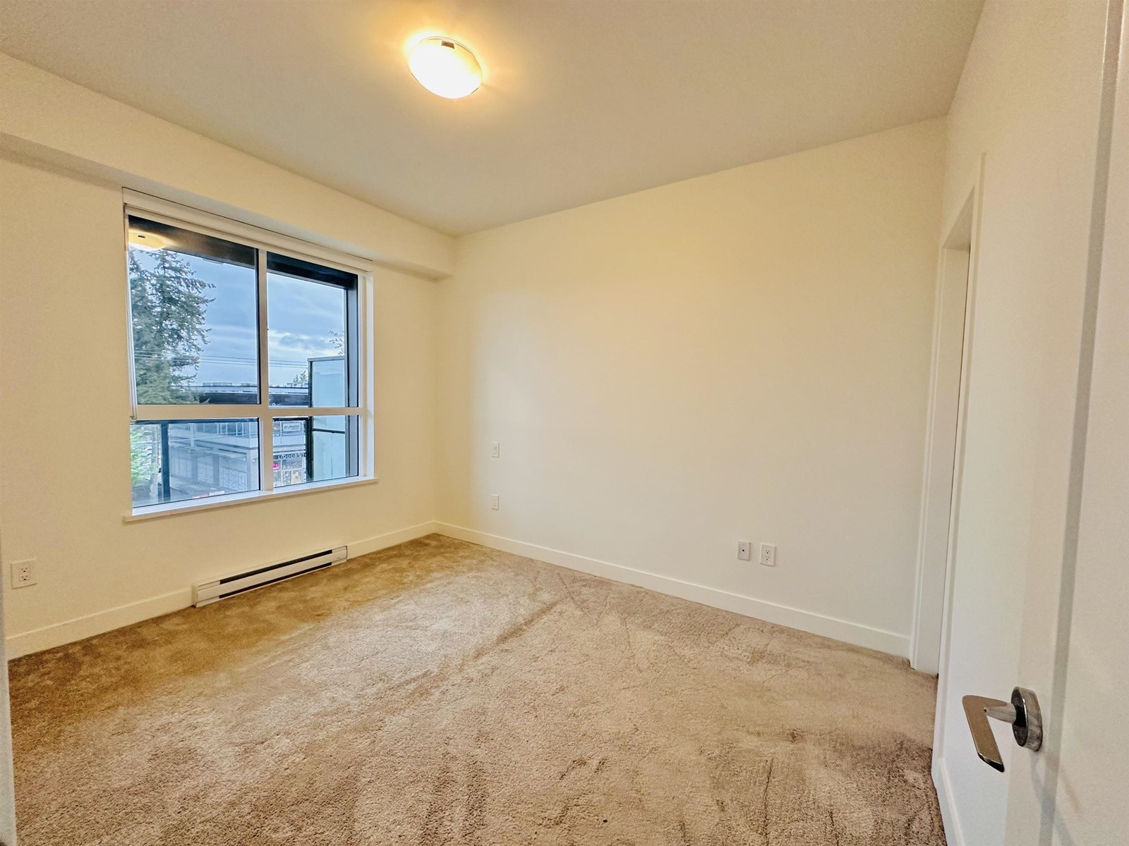 312 18811 72 Avenue, Surrey, British Columbia  V4N 6W7 - Photo 4 - R2994093