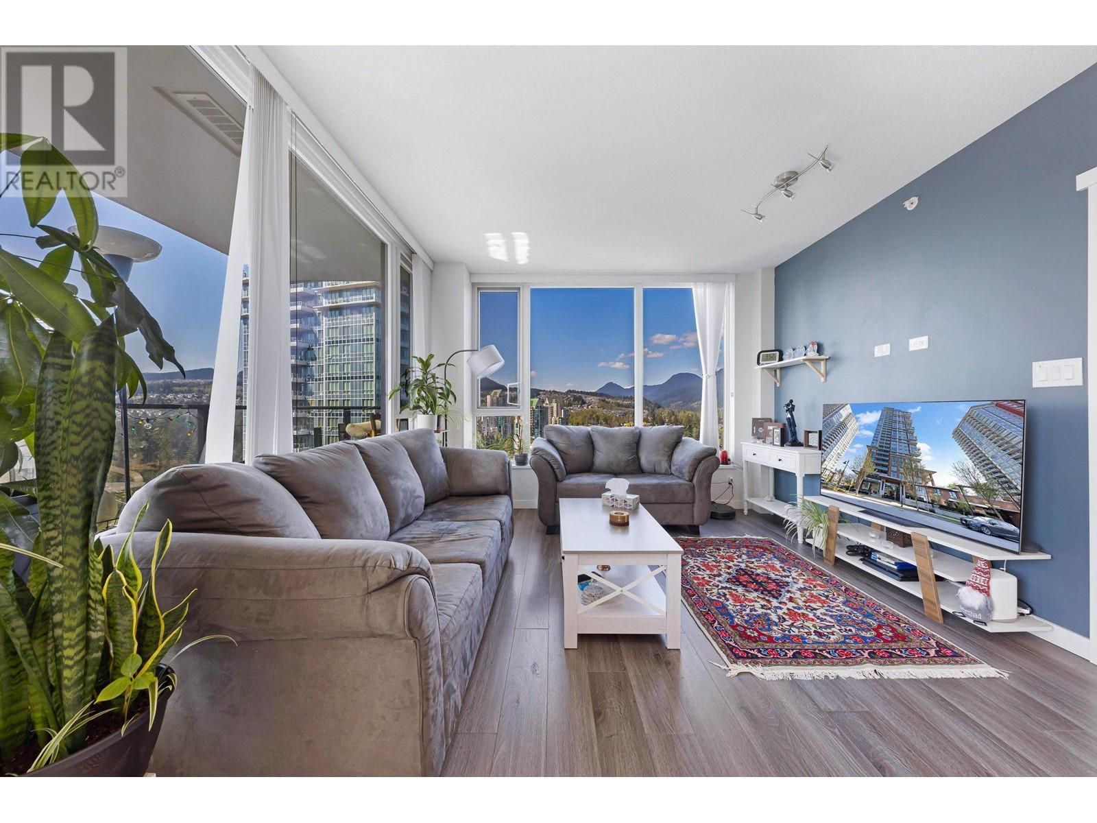 1705 3100 Windsor Gate, Coquitlam, British Columbia  V3B 0P3 - Photo 4 - R2996066