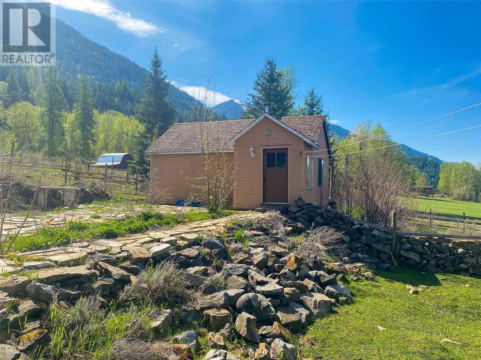 2158 MAKONIN Road, Glade, BC V1N4R2