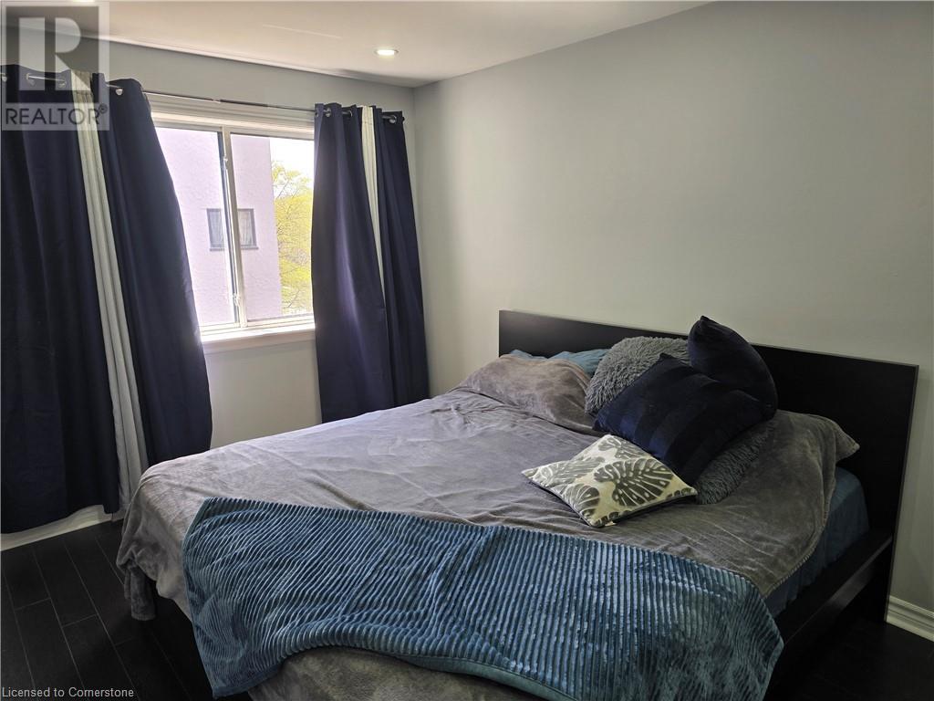 1016 Falgarwood Drive Unit# 40, Oakville, Ontario  L6H 2P5 - Photo 16 - 40724501