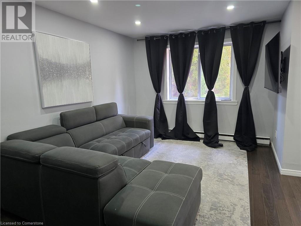 1016 Falgarwood Drive Unit# 40, Oakville, Ontario  L6H 2P5 - Photo 5 - 40724501