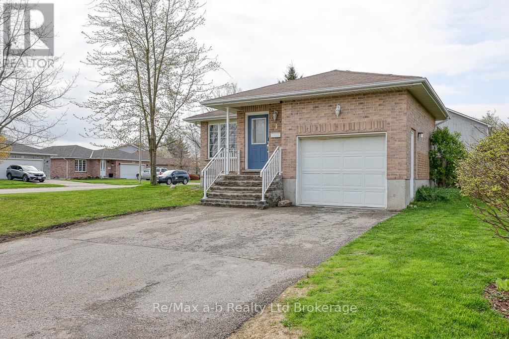 Property at 1 FELTZ DRIVE image 3