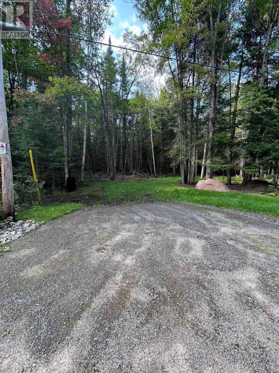 63 ANNIE MAYHEW ROAD, Madawaska Valley, Ontario