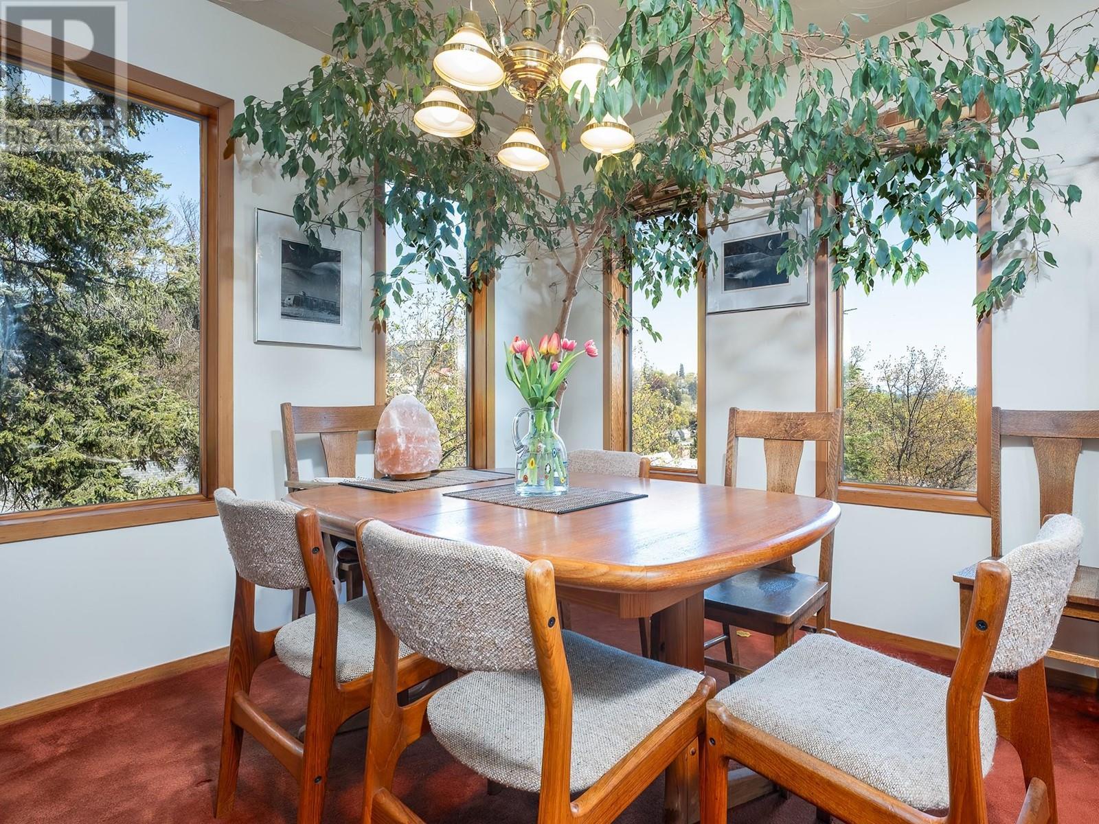 Property at 1750 Phoenix Avenue image 2