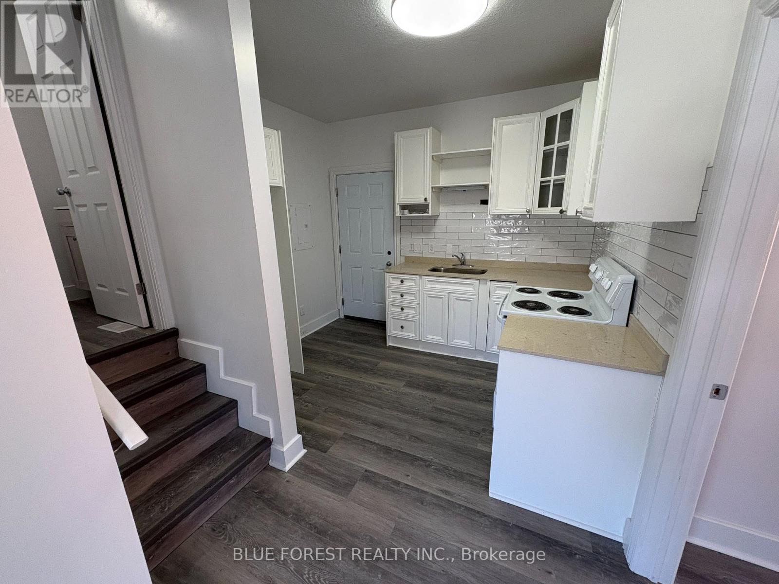 234 Graham Road, West Elgin, Ontario  N0L 2P0 - Photo 4 - X12123389