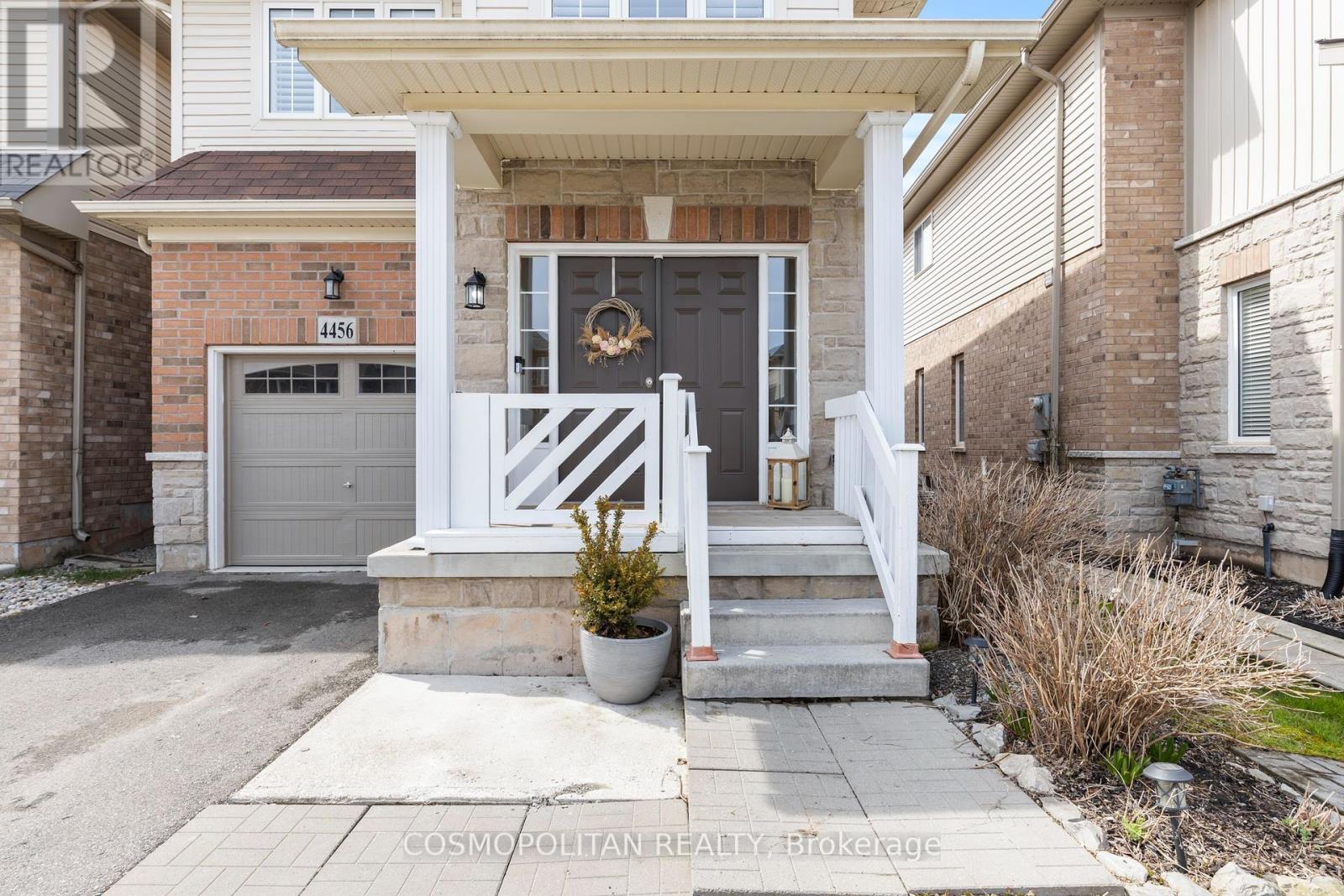 4456 Saw Mill Drive, Niagara Falls, Ontario  L2G 0A4 - Photo 2 - X12085416