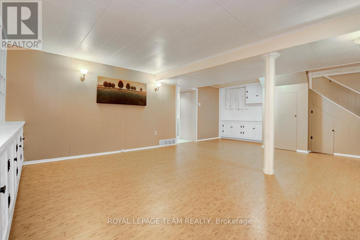 2027 Ogilvie Road, Ottawa, Ontario  K1J 7P1 - Photo 26 - X12123362