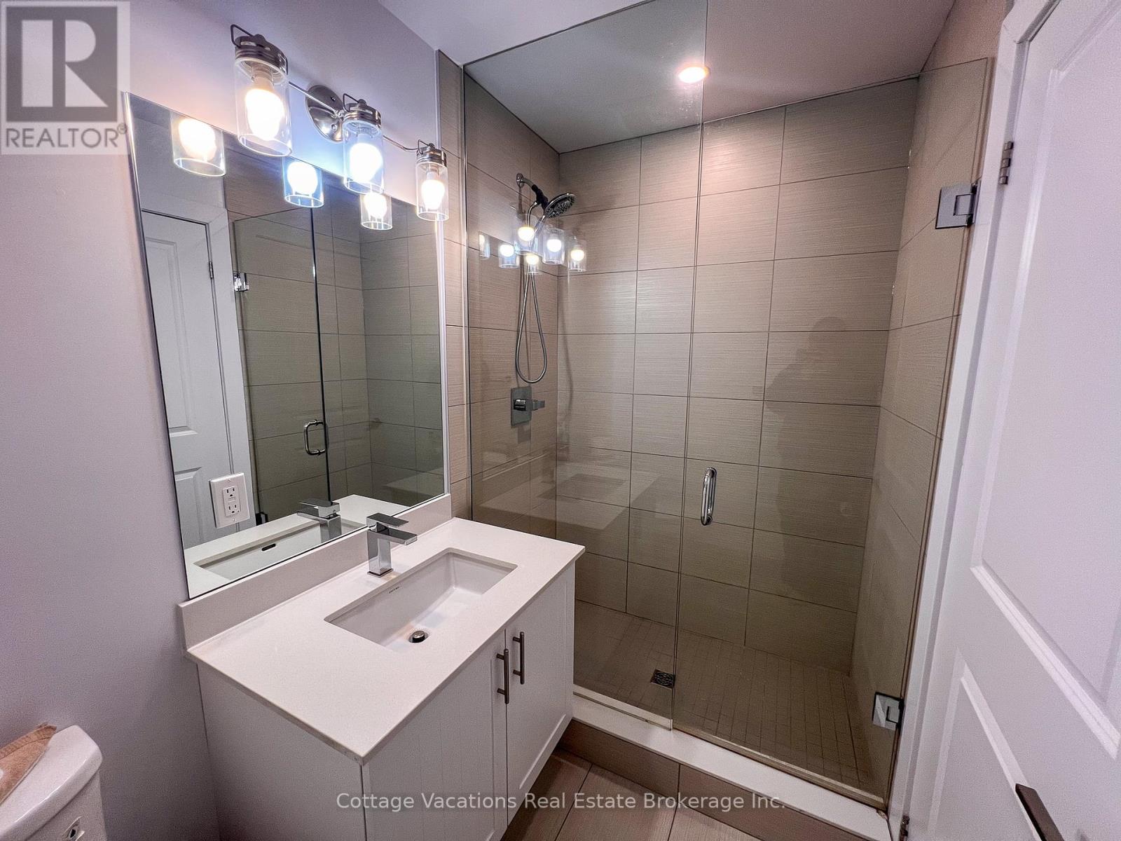 314 - 25 Pen Lake Point Road, Huntsville, Ontario  P1H 1A9 - Photo 12 - X12114585