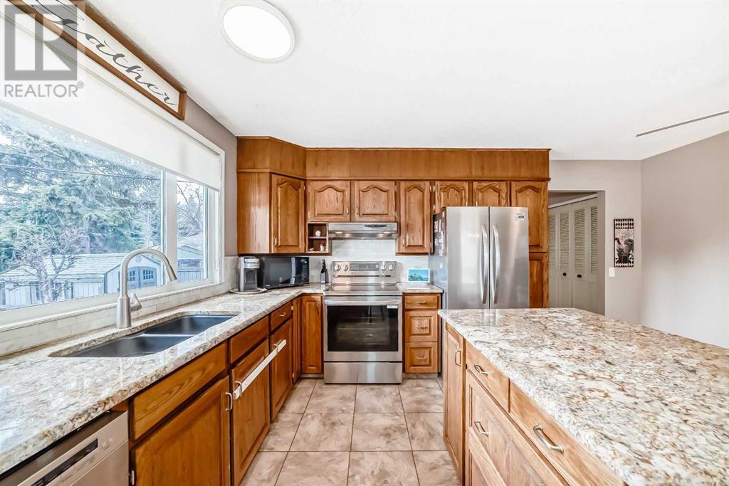 959 Parkwood Way Se, Calgary, Alberta  T2J 3V4 - Photo 11 - A2213076
