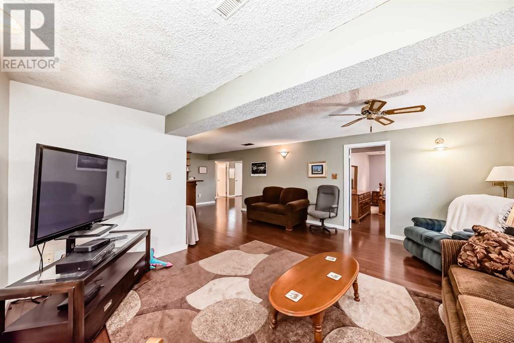 959 Parkwood Way Se, Calgary, Alberta  T2J 3V4 - Photo 25 - A2213076