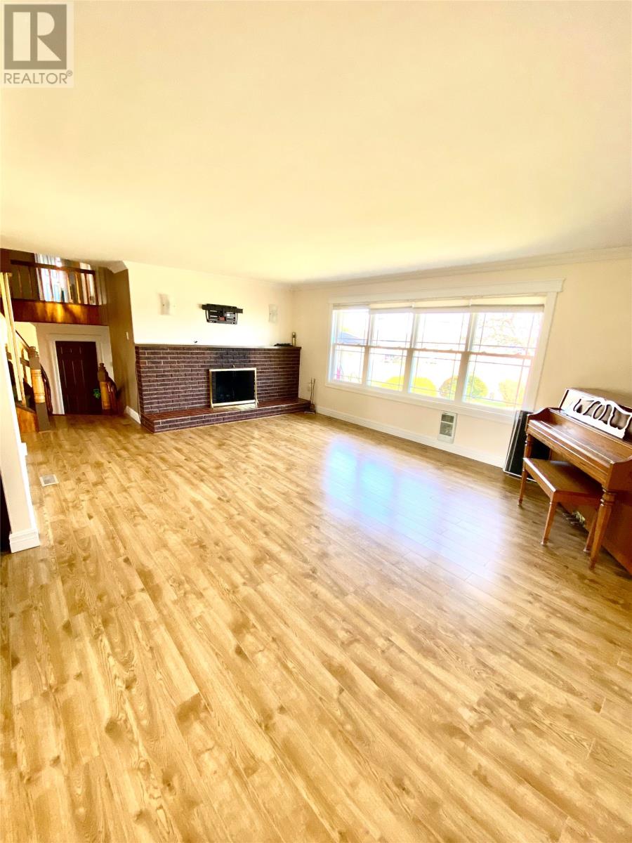 Property at 177 Main Street N image 4