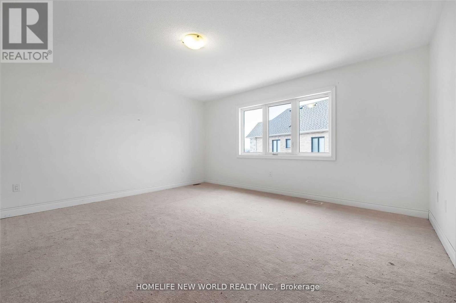44 Pear Blossom Way, East Gwillimbury, Ontario  L9N 0T1 - Photo 10 - N12123340