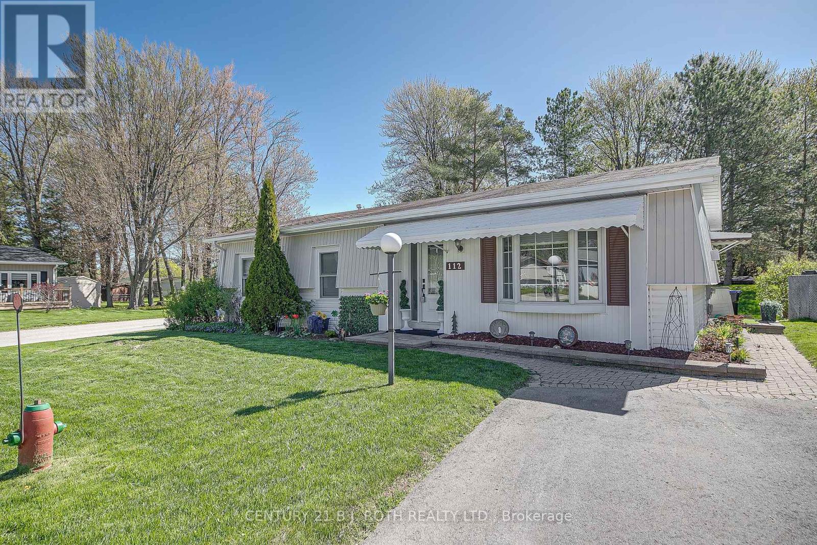 Property at 112 LINDEN LANE image 1