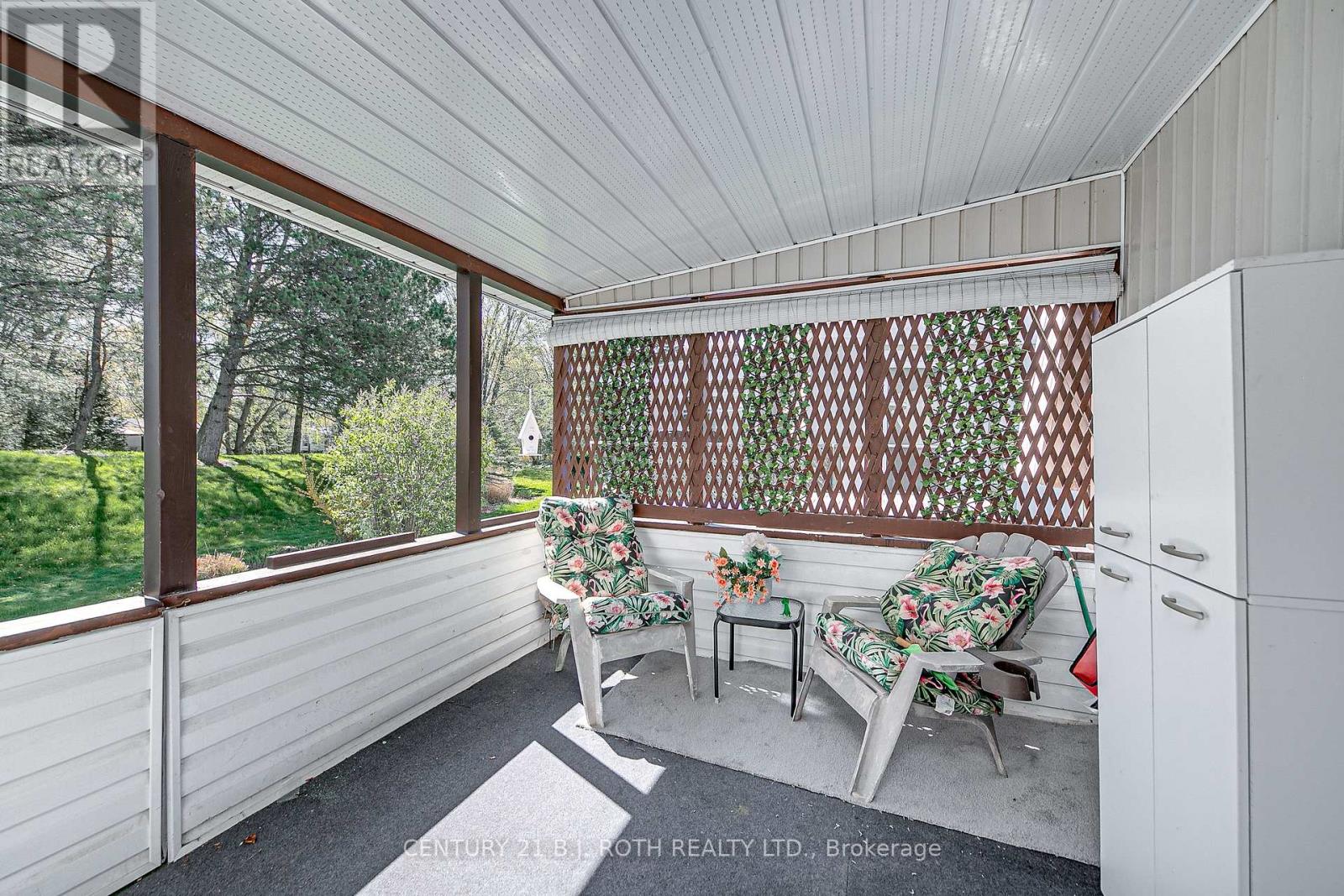 112 Linden Lane, Innisfil, Ontario  L9S 1N4 - Photo 24 - N12123356