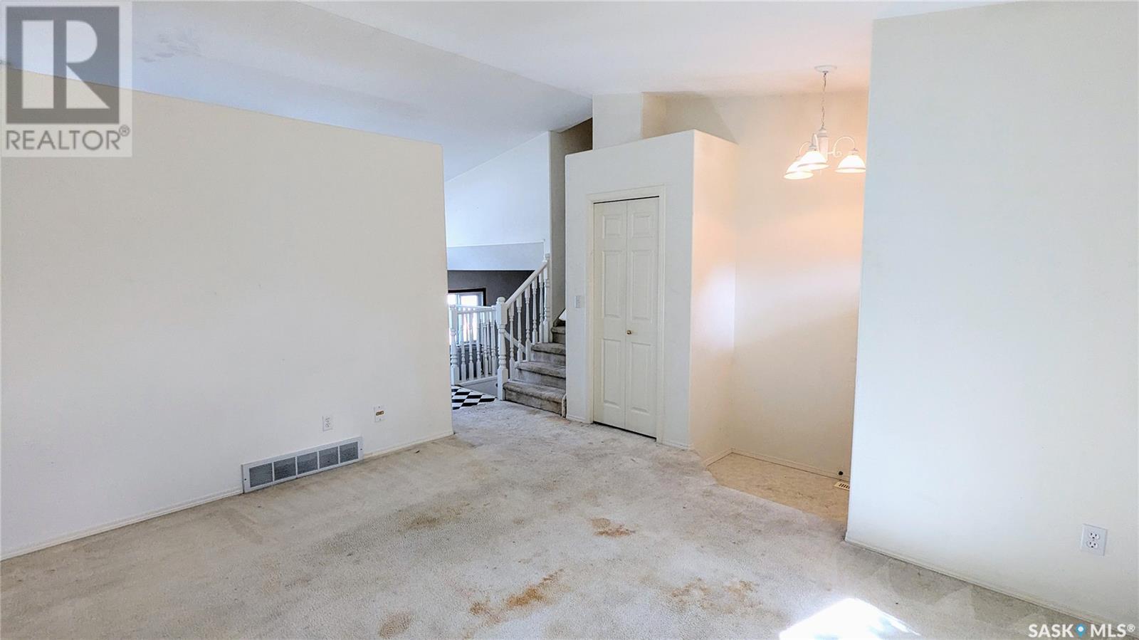 227 Konihowski Road, Saskatoon, Saskatchewan  S7S 1B2 - Photo 3 - SK004614