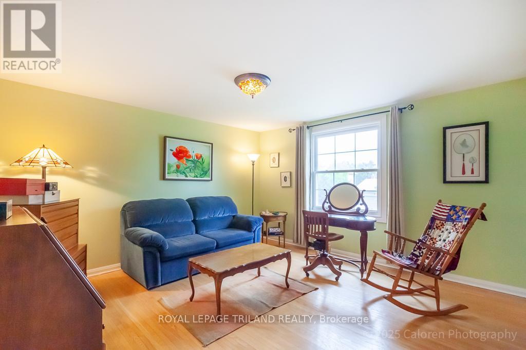 54 Runnymede Crescent, London North, Ontario  N6G 1Z8 - Photo 35 - X12123407