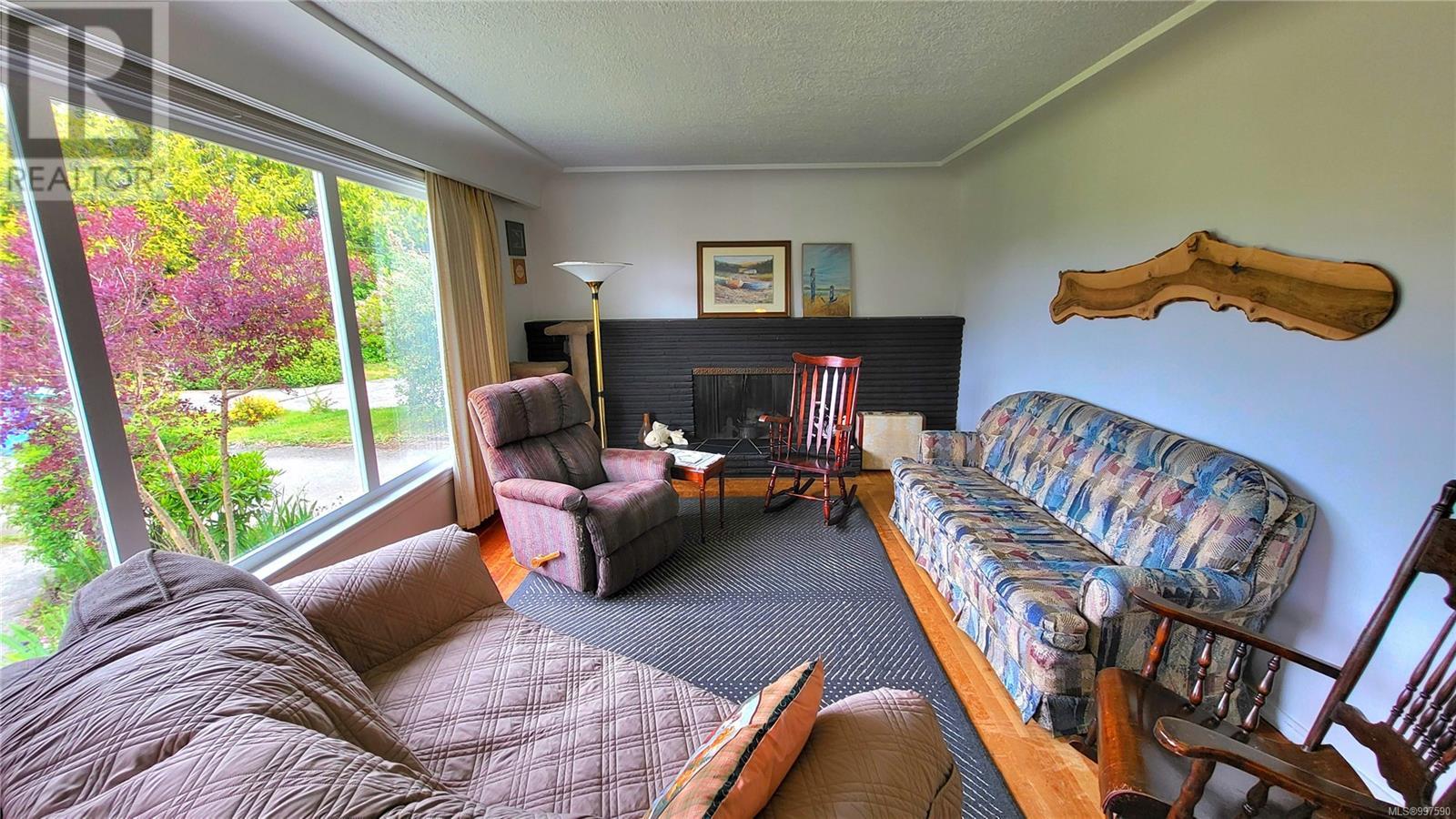 Property at 4148 Johnston Rd image 3