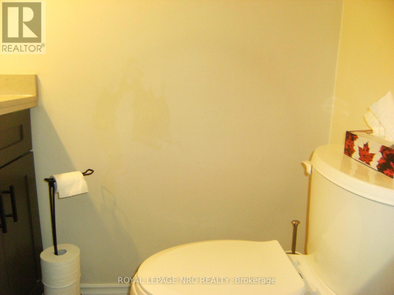 9 - 50 Lakeshore Road, St. Catharines, Ontario  L2N 6P8 - Photo 7 - X12123415