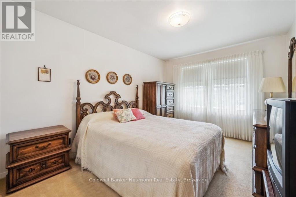 13 Campion Avenue, Guelph, Ontario  N1H 5L2 - Photo 17 - X12123399