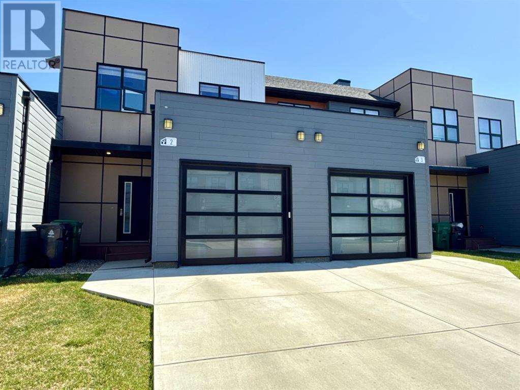 2, 81 Aquitania Circle W, Lethbridge, Alberta  T1J 5M5 - Photo 1 - A2216583