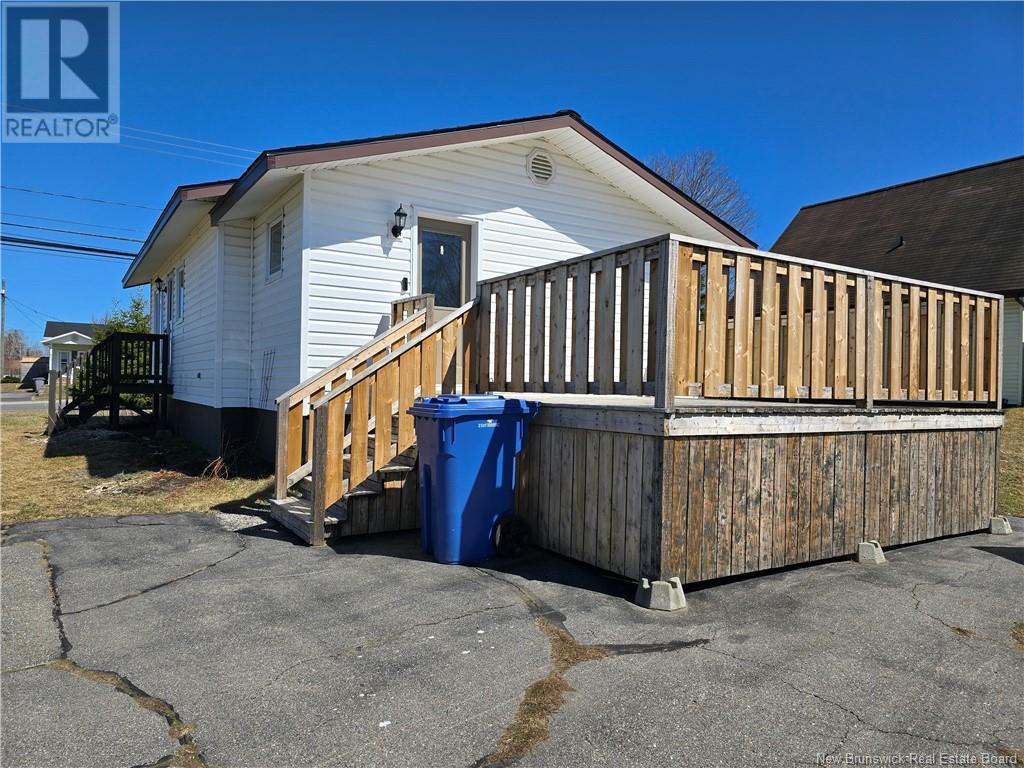 Property at 936 Principale image 5
