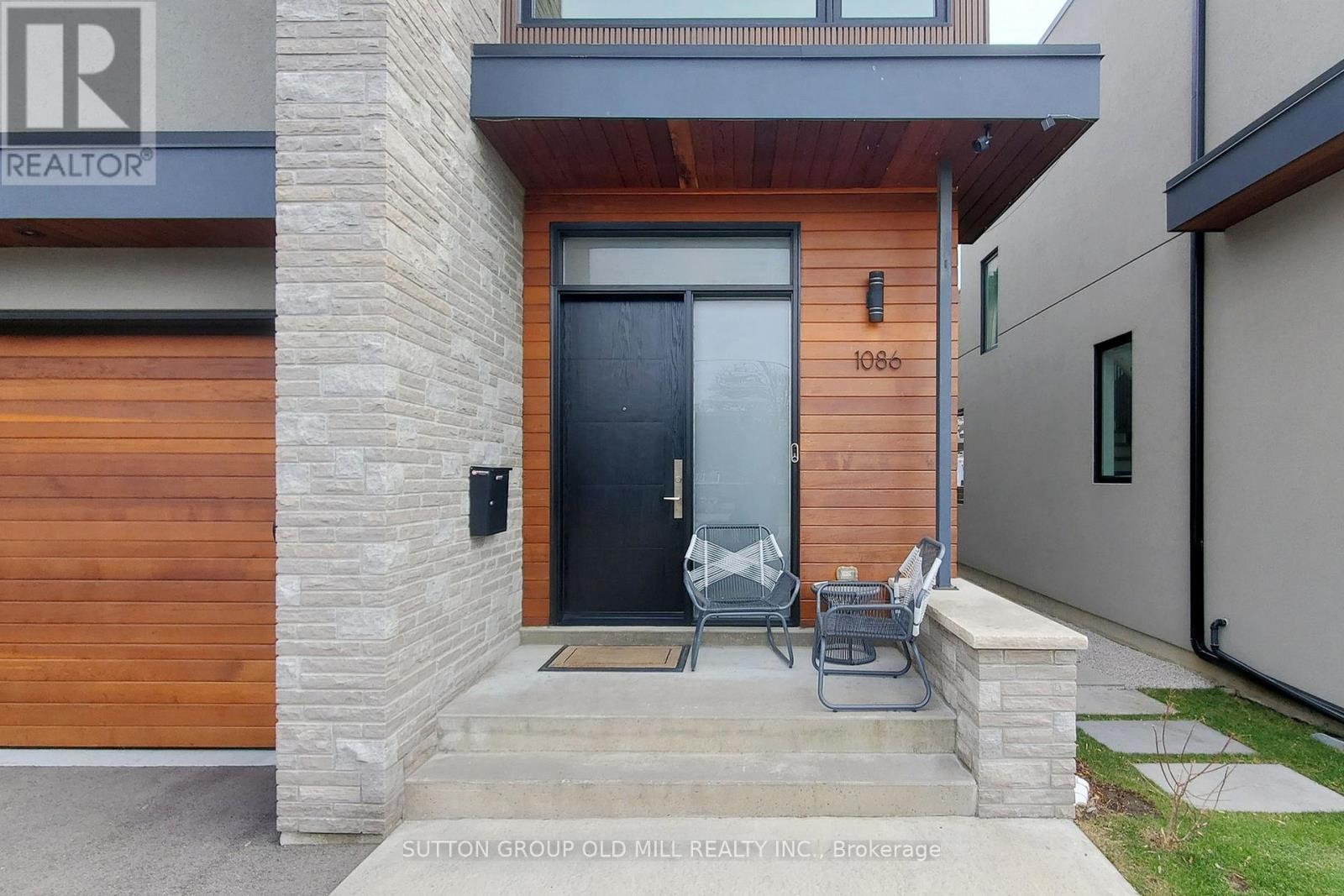 Property at 1086 GARDNER AVENUE image 2
