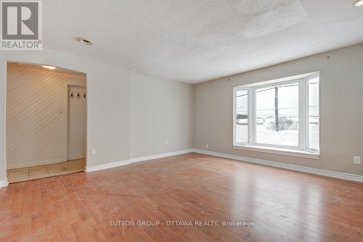 458 River Road, Ottawa, Ontario  K1V 1E7 - Photo 12 - X12058409