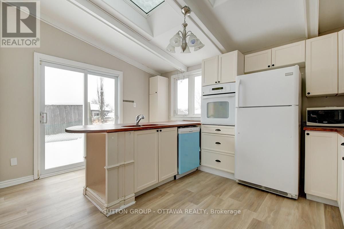 458 River Road, Ottawa, Ontario  K1V 1E7 - Photo 17 - X12058409