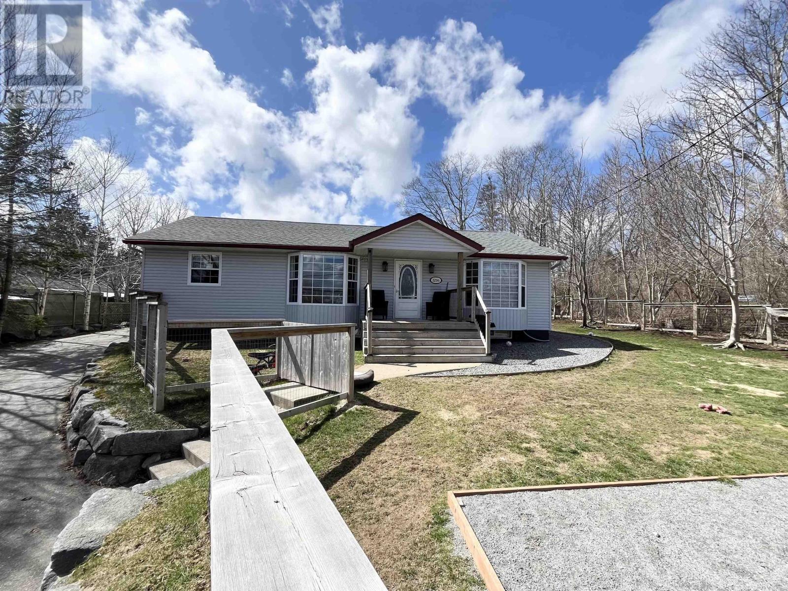3294 Highway 3, Barrington Passage, Nova Scotia  B0W 1G0 - Photo 2 - 202507145