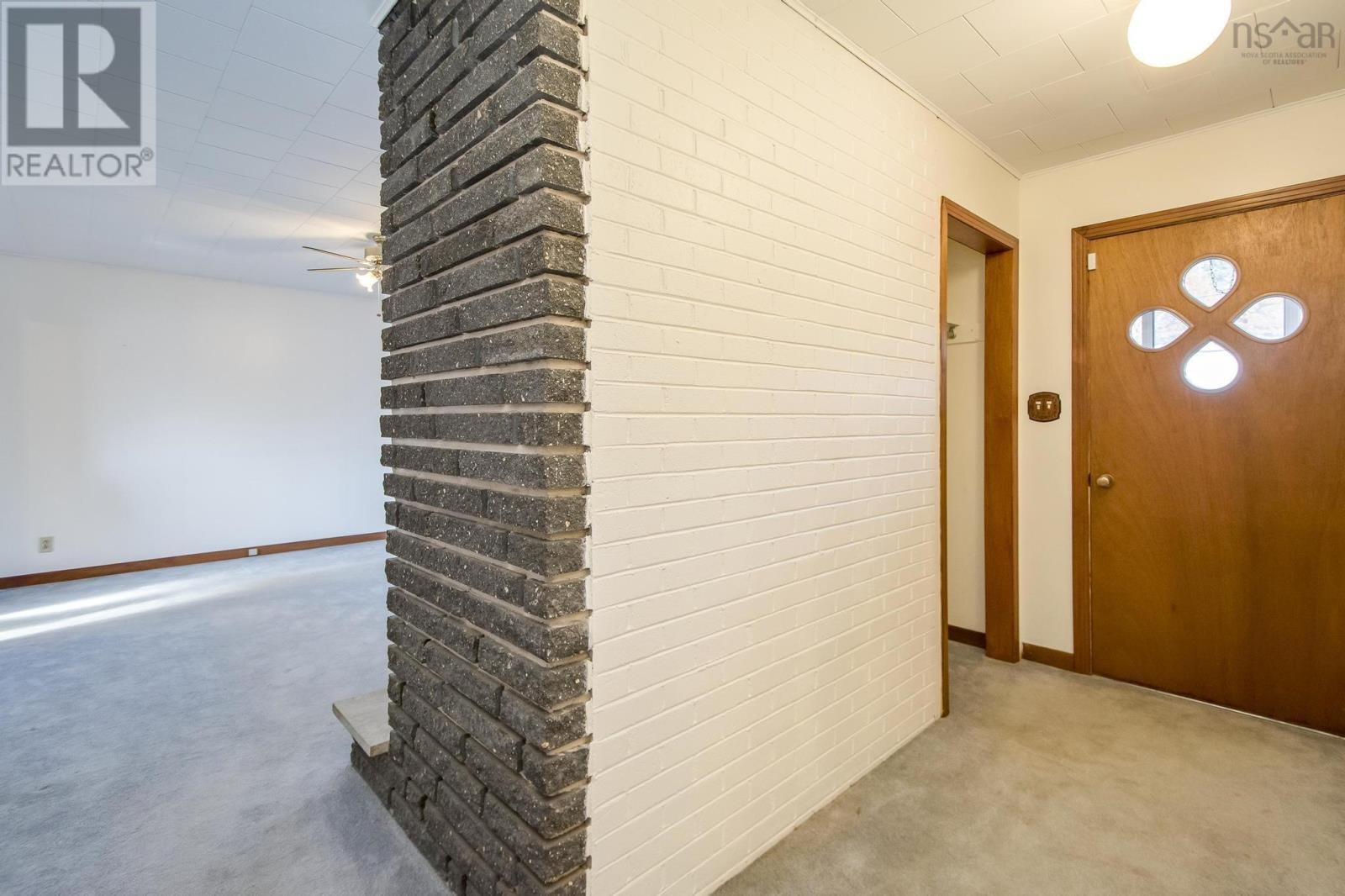 Property at 490 Pine Ridge Avenue image 5