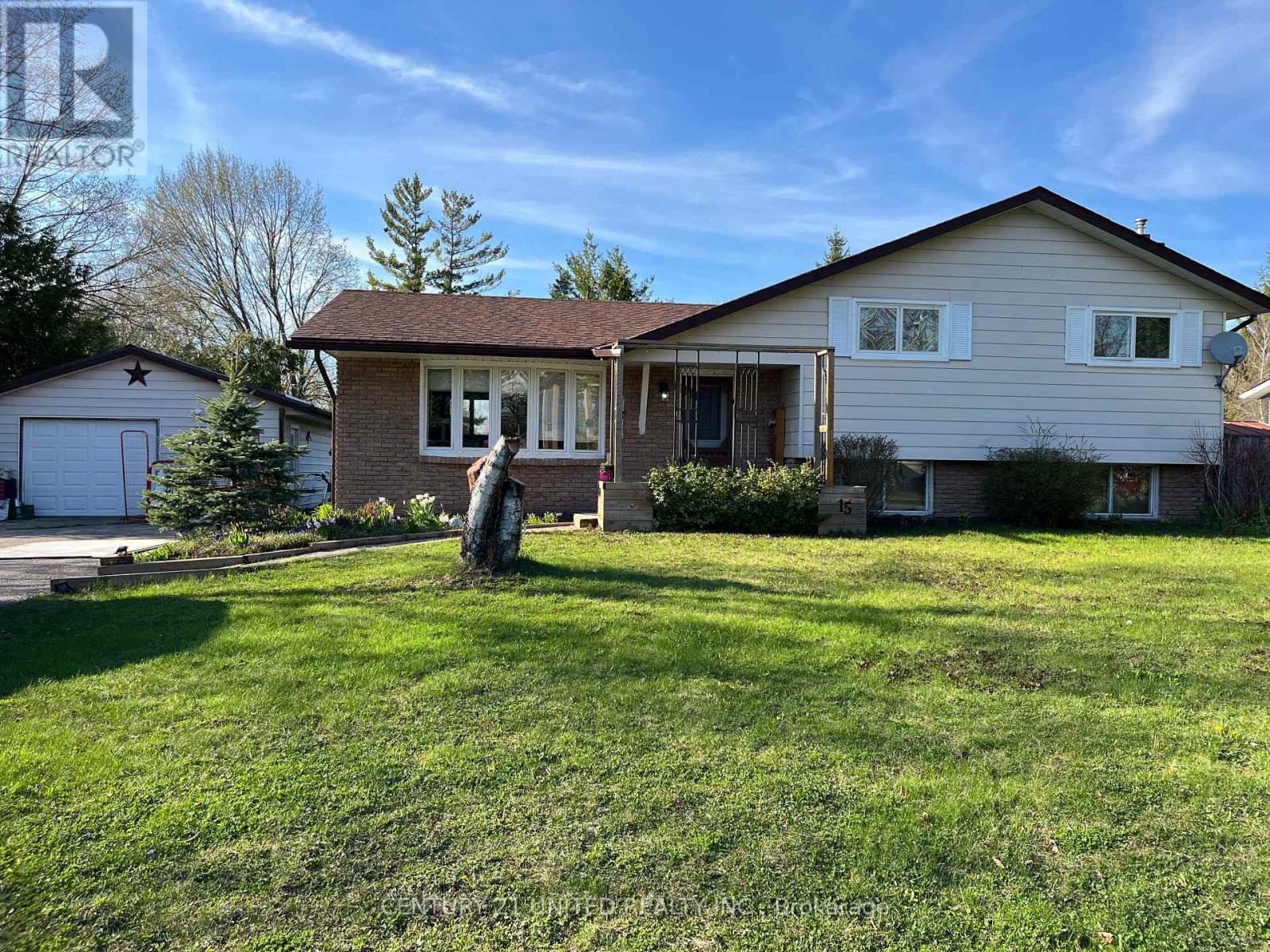 Property at 15 JANET DRIVE image 1