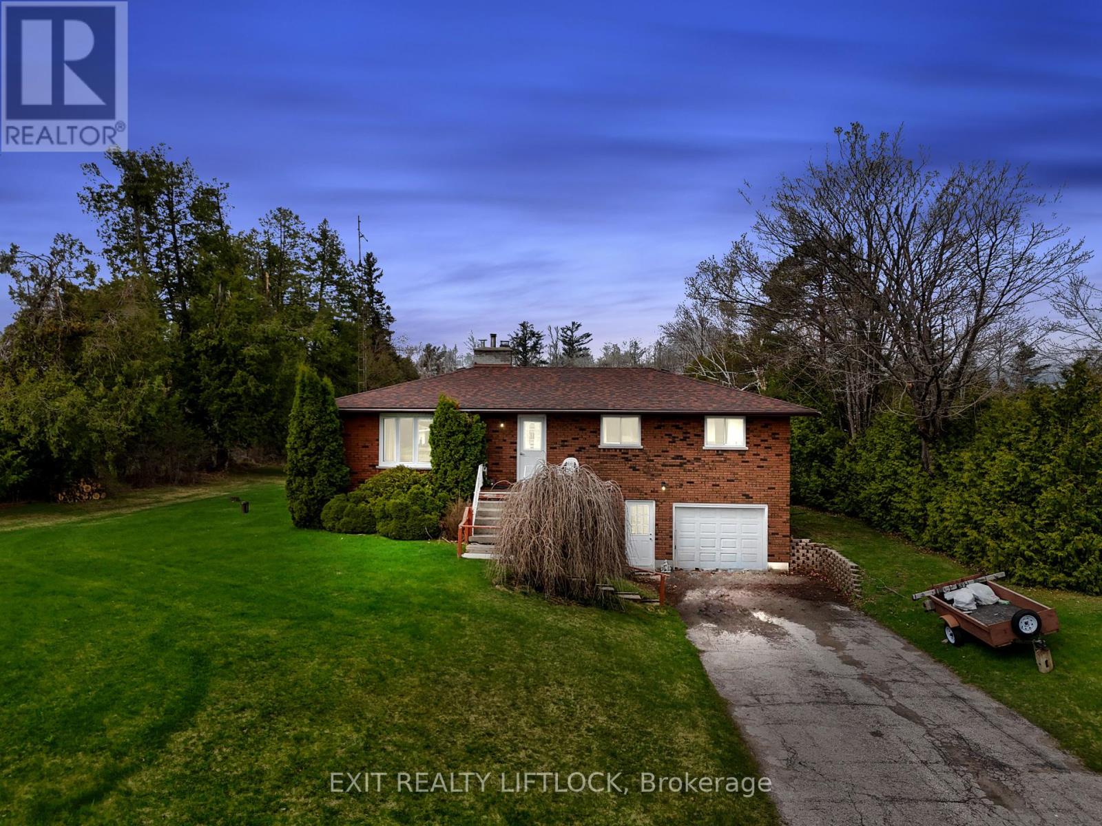 1268 Buckhorn Road, Selwyn, Ontario  K0L 2H0 - Photo 1 - X12123539