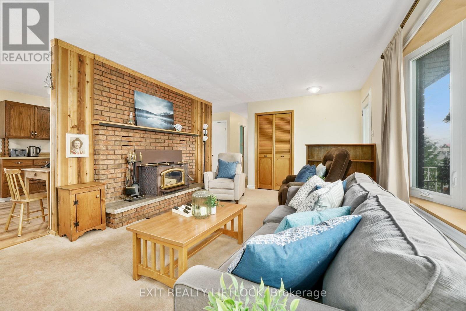 1268 Buckhorn Road, Selwyn, Ontario  K0L 2H0 - Photo 7 - X12123539