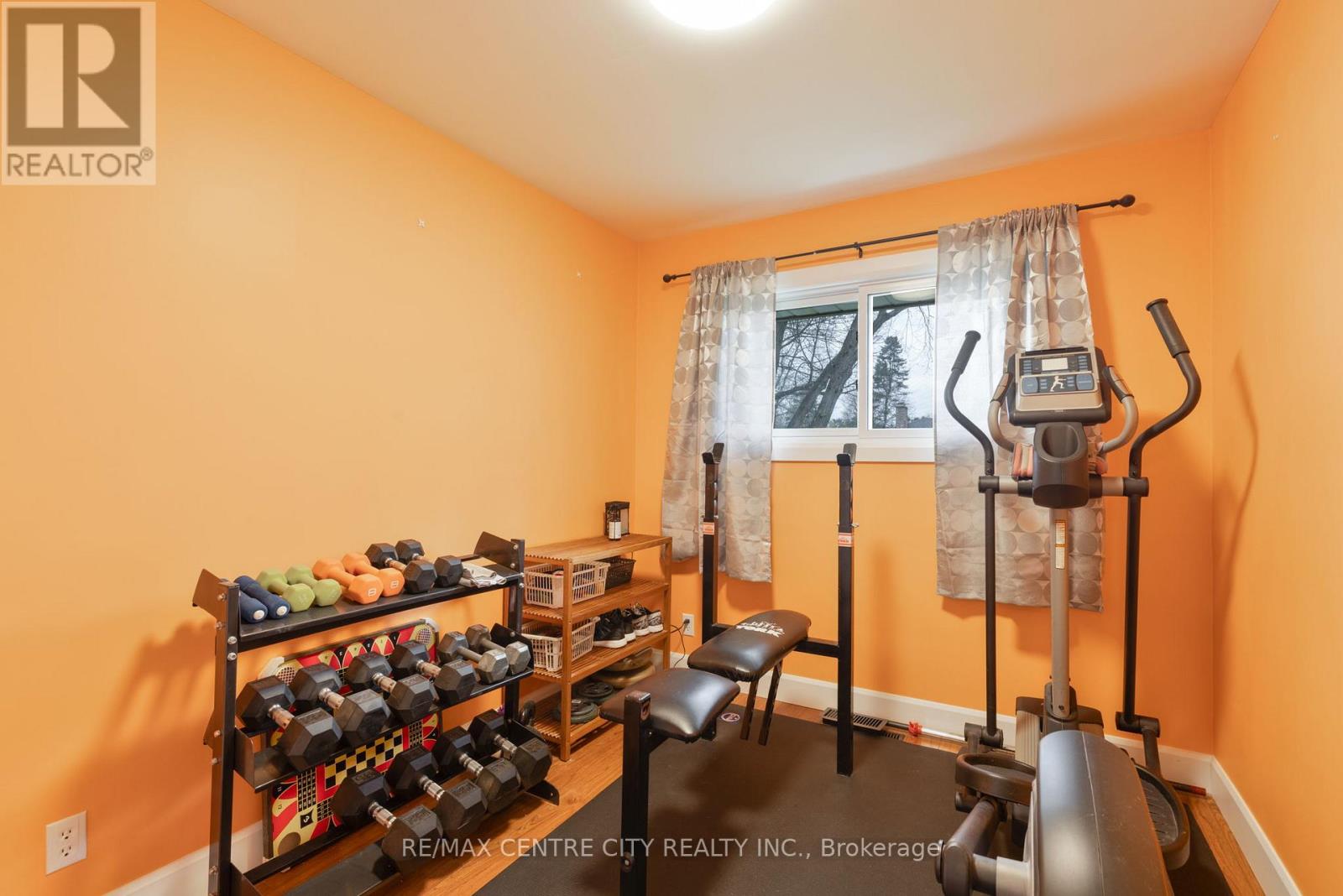 3 Honeysuckle Crescent, London East, Ontario  N5Y 4P3 - Photo 17 - X12123494