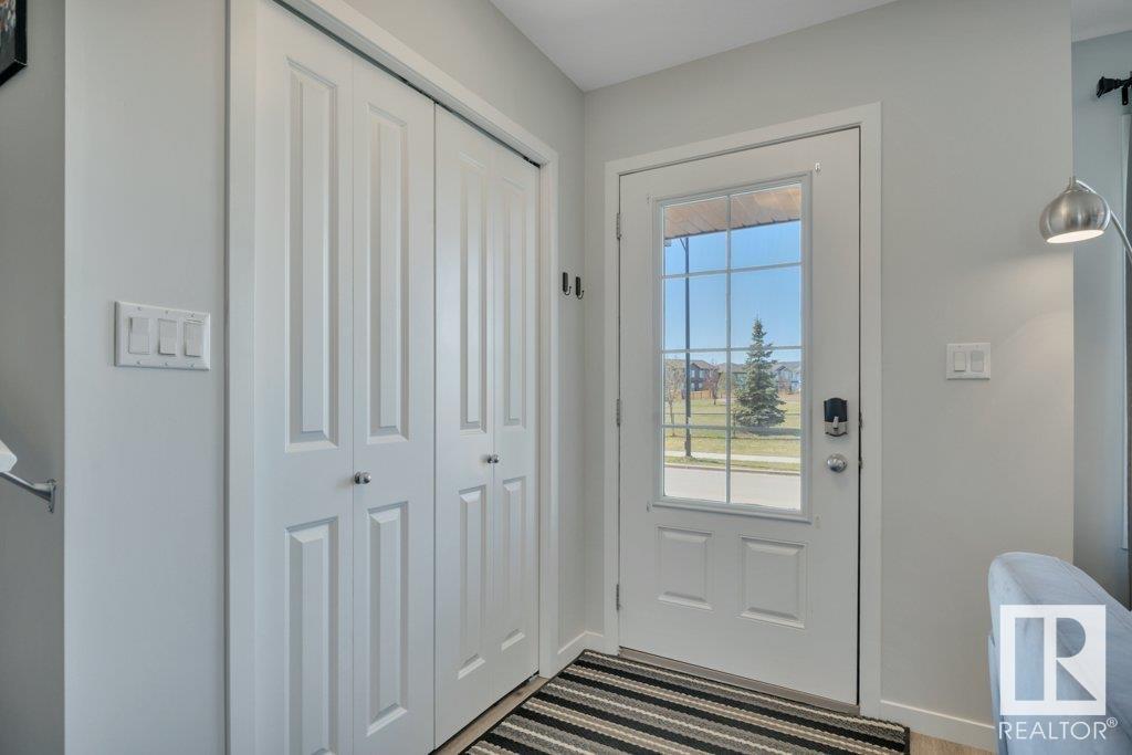 1057 Paisley Dr Sw, Edmonton, Alberta  T6W 4E1 - Photo 4 - E4434484