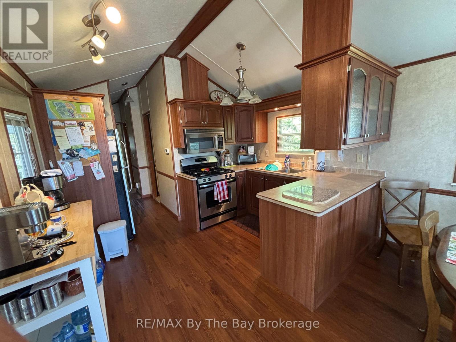 50 Temagami Trail, Wasaga Beach, Ontario  L9Z 1X7 - Photo 9 - S12047082