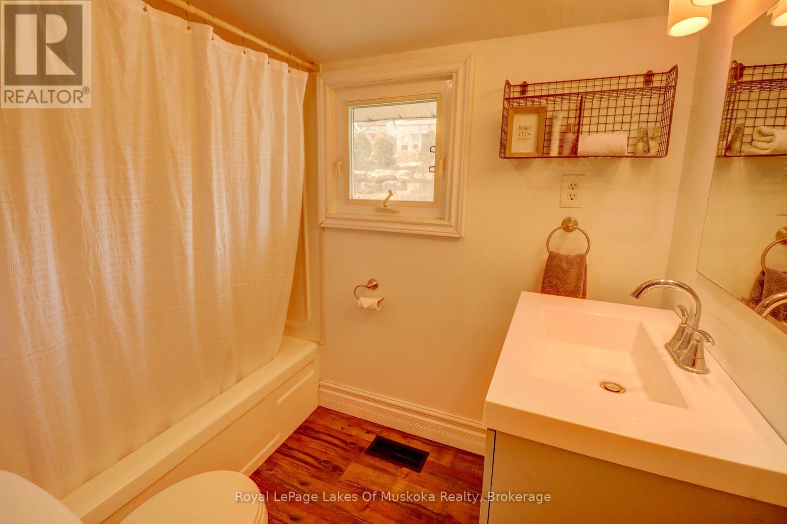 6 Hibberd Lane, Huntsville, Ontario  P1H 1C9 - Photo 12 - X12123501